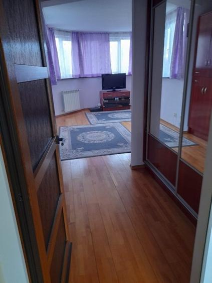Casă individuală cu 7 camere cu Teren 1400 Mp în Dărmănești