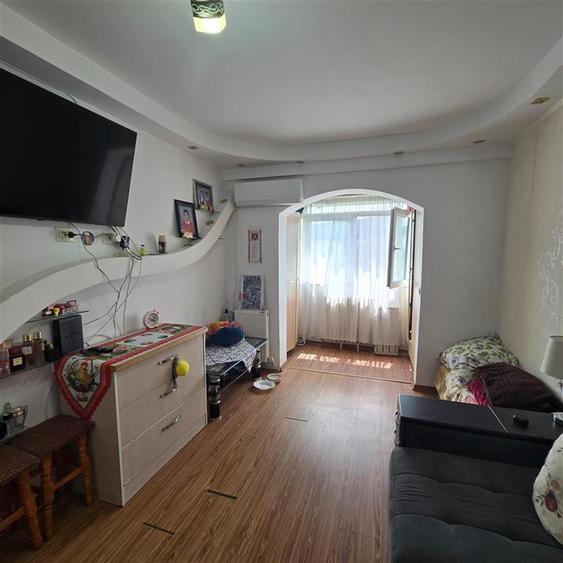 Garsonieră decomandată în Alexandru cel Bun