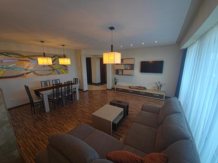 Apartament cu 3 camere decomandat, mobilat în Km 5