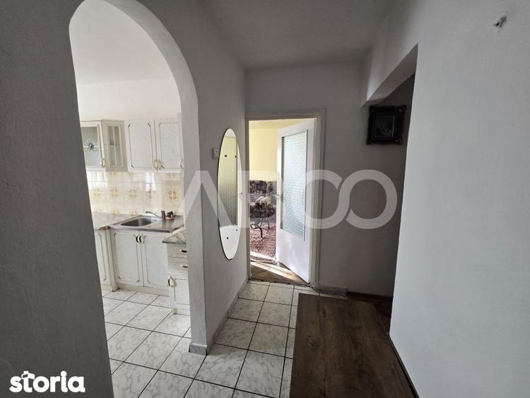 Apartament cu 2 camere decomandat, mobilat în Ștrand
