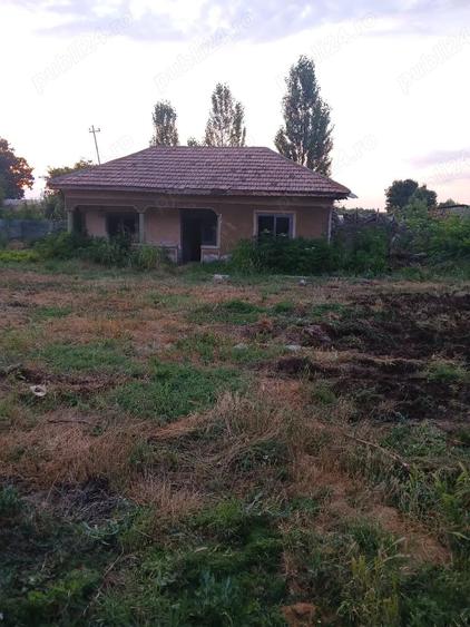 Casă cu Teren 1465 Mp în Dulceanca