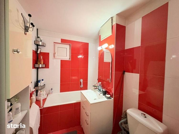 Apartament cu 2 camere decomandat în Craiovița Nouă