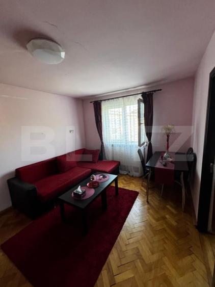 Apartament cu 3 camere semidecomandat în Central