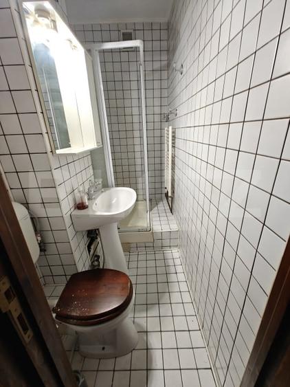 Apartament cu 4 camere decomandat, mobilat în Ultracentral