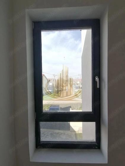 Casa aproape de scoala, gradinita, liceu, 4 camere, asfalt, toate utilitatile - 9