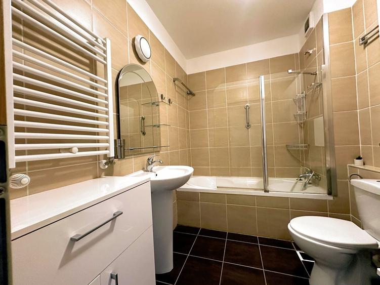 Apartament cu 3 camere, mobilat în Lacul Tei