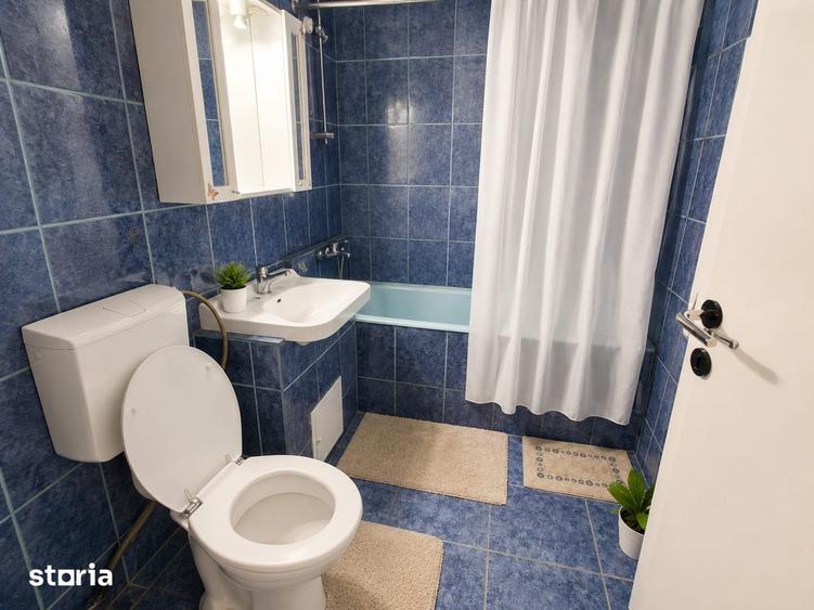 Apartament cu 3 camere decomandat în Lipovei