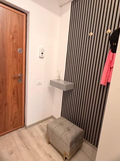Apartament cu 2 camere nedecomandat, mobilat în Palazu Mare