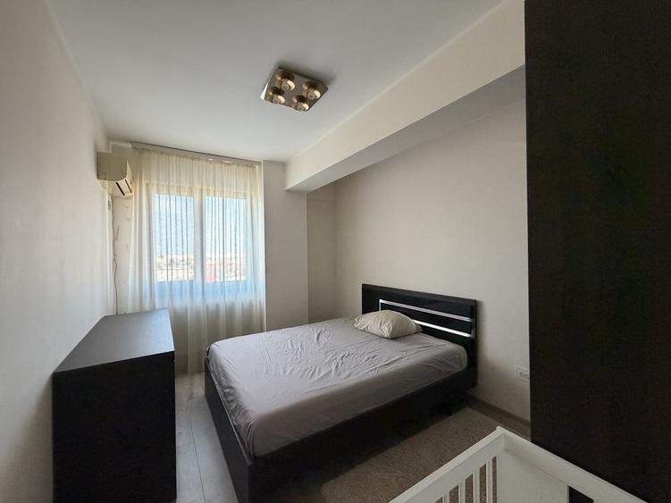 Apartament cu 3 camere decomandat, mobilat în Central