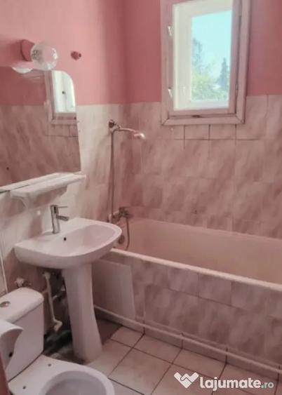 Apartament cu 2 camere semidecomandat în Ultracentral