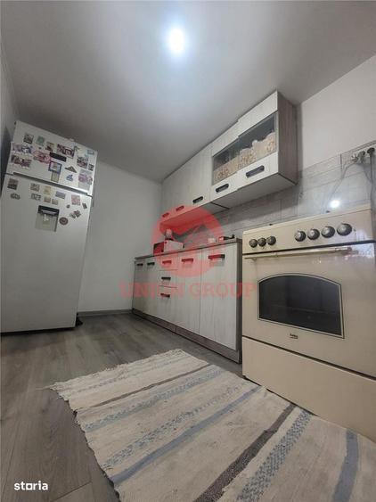 Casă cu 4 camere cu Teren 600 Mp în Lazu