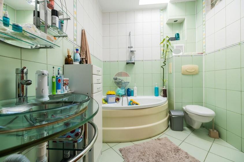 Casă individuală cu 4 camere cu Teren 700 Mp în Dârste