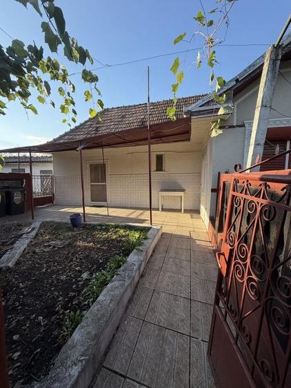 Casă cu 2 camere în Urca