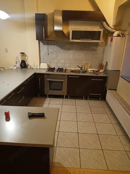 Apartament cu 3 camere decomandat în Terezian