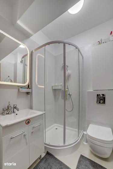 Apartament cu 4 camere decomandat, mobilat în Sisești