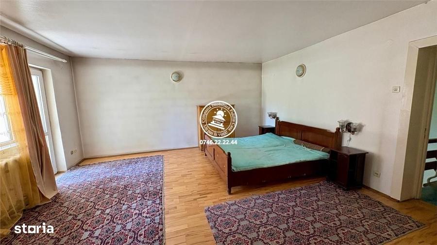 Casă cu 4 camere în Ultracentral