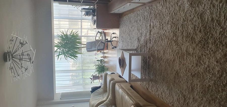 Apartament cu 3 camere decomandat în Faleză