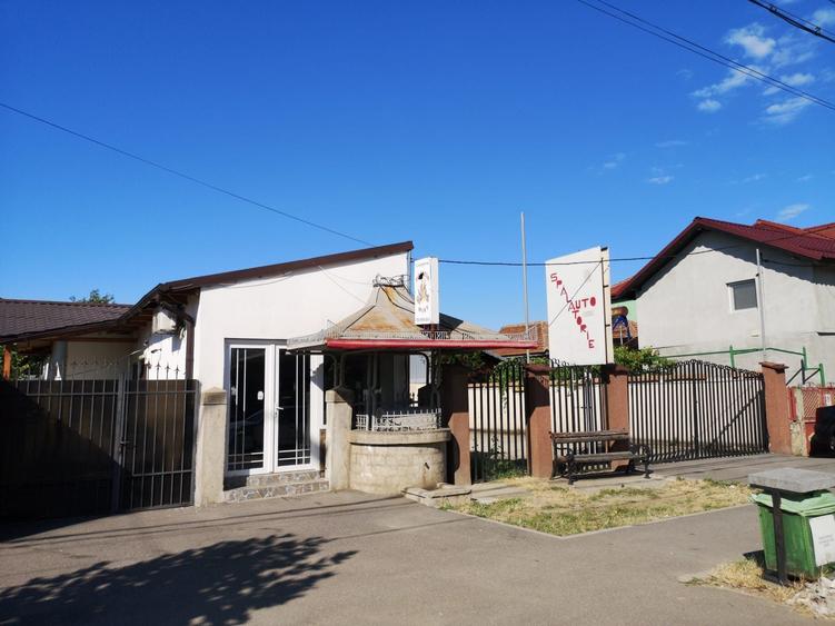 Spațiu comercial, în Schela