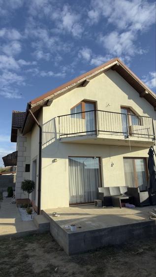 Casă cu 3 camere în Central