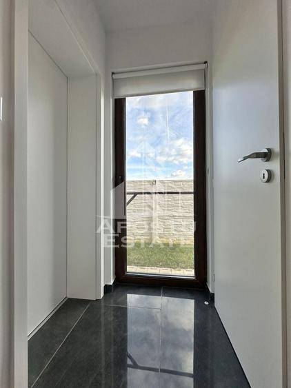 Duplex cu 3 camere cu Canalizare în Giroc