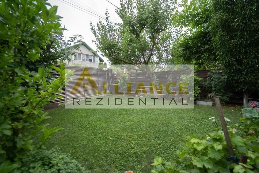 Casă individuală cu 4 camere cu Canalizare în Berceni