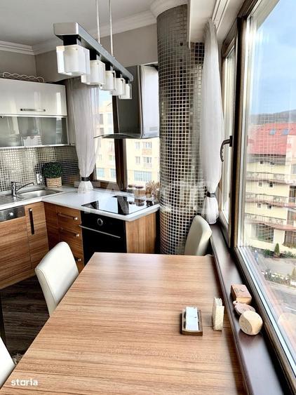 Apartament cu 3 camere decomandat, mobilat în Central