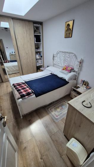 Casă individuală cu 5 camere cu Teren 868 Mp în Micești
