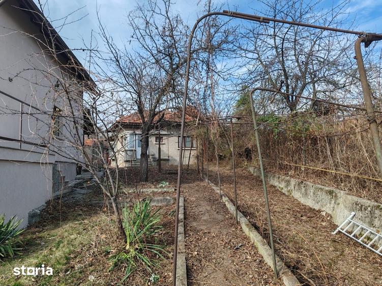 Casă cu 2 camere cu Teren 1343 Mp în Cornu