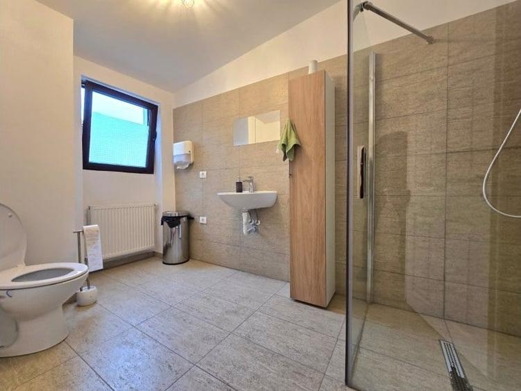 Apartament cu 8 camere în Dorobanți