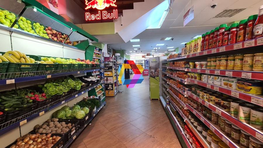 Spațiu comercial, de 567 mp, în Florilor