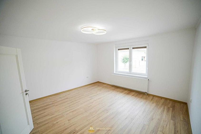 Casă cu 3 camere în Central