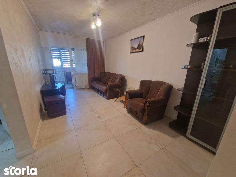 Apartament cu 3 camere, mobilat în Tomis III