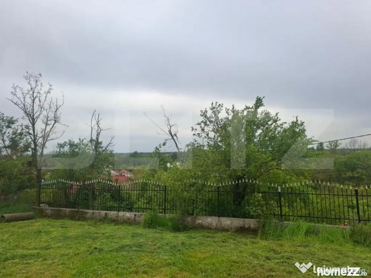 Casă cu 5 camere cu Teren 2300 Mp în Mătăsaru
