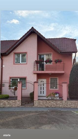 Casă cu 4 camere cu Teren 250 Mp în Șega