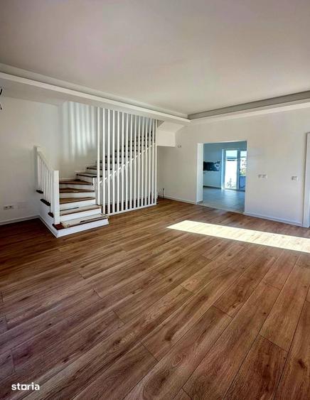 Casă cu 3 camere în Valea Adâncă