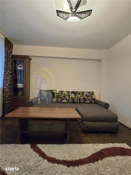 Apartament cu 3 camere decomandat, mobilat în Centrul Istoric