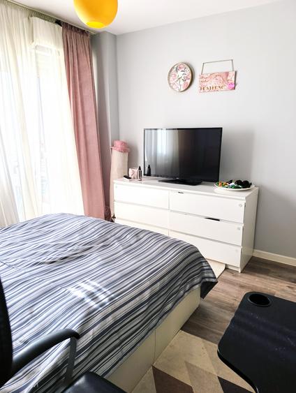 Apartament cu 3 camere decomandat în Drumul Taberei