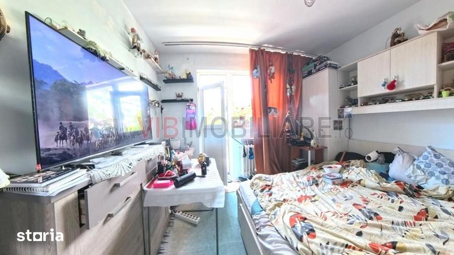 Apartament cu 4 camere în Drumul Taberei