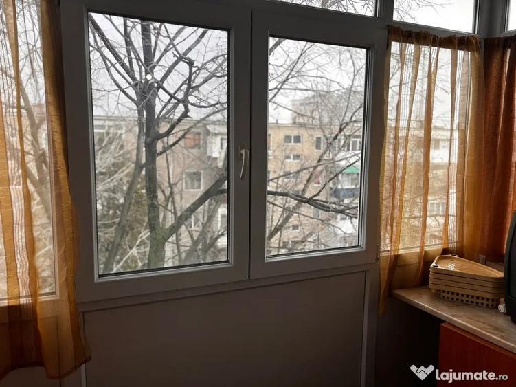 Apartament cu 2 camere semidecomandat în Crig
