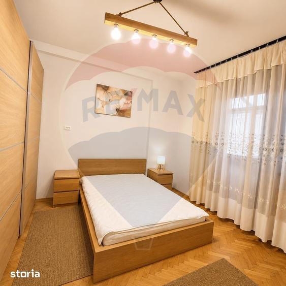 Apartament cu 3 camere semidecomandat în Colentina