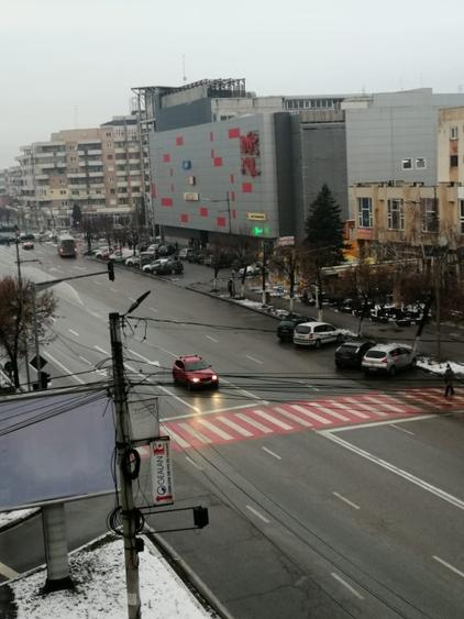 Garsonieră semidecomandată, mobilată în Piața Centrală