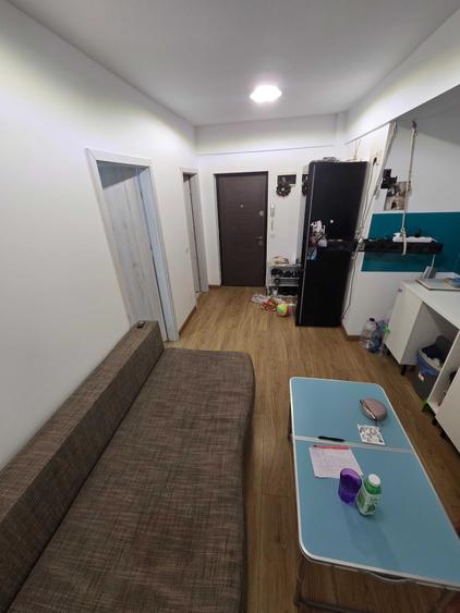 Apartament cu 2 camere semidecomandat în Tunari