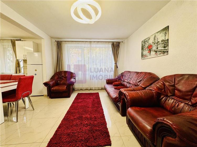 Apartament cu 3 camere decomandat, mobilat în Hipodrom 2