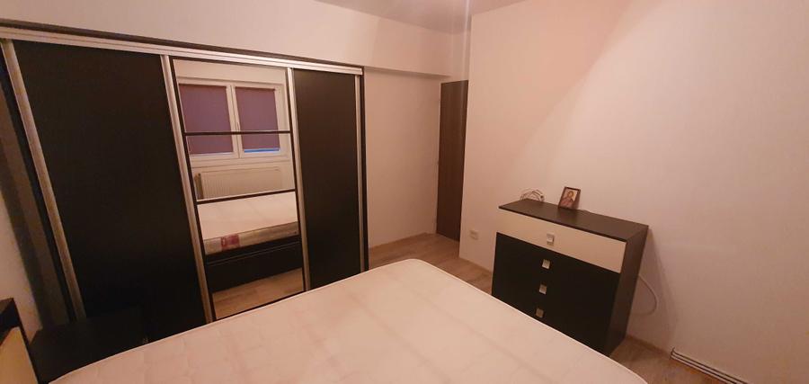 Apartament cu 2 camere semidecomandat în Turnișor