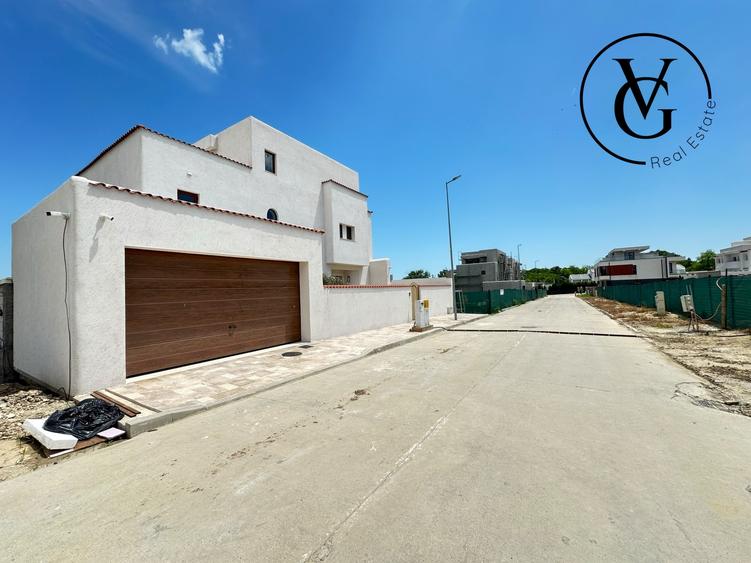 Casă individuală cu 6 camere cu Piscina în Ovidiu