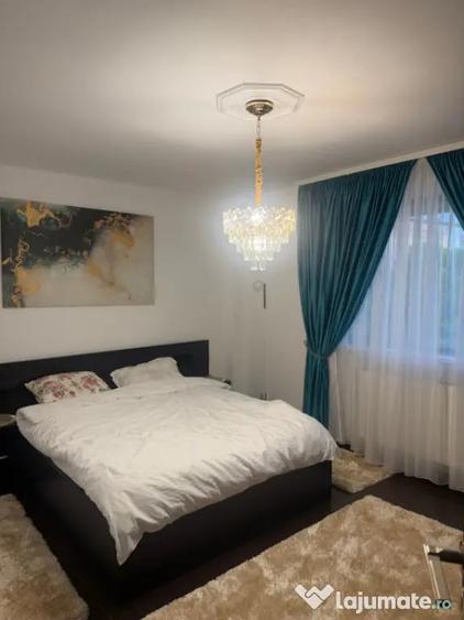 Apartament cu 3 camere decomandat în 1 Mai