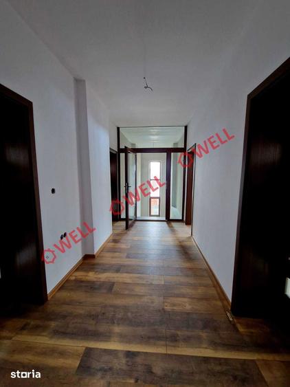 Casă cu 5 camere cu Teren 785 Mp în Central