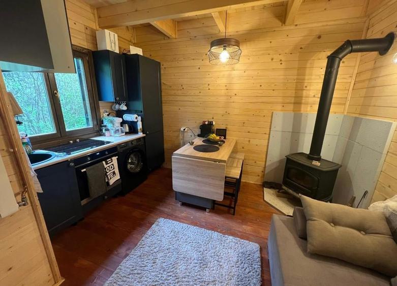 Casă individuală cu 3 camere cu Teren 1500 Mp în Valea Drăganului