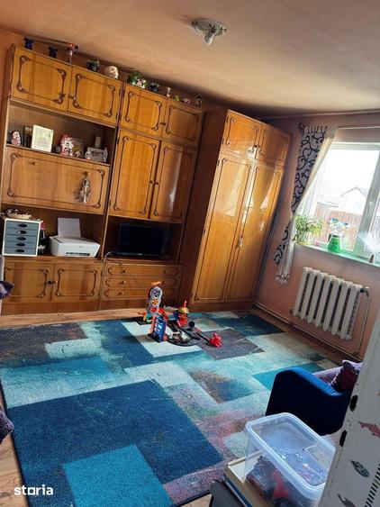 Casă cu 3 camere cu Teren 450 Mp în Dâmbul Rotund