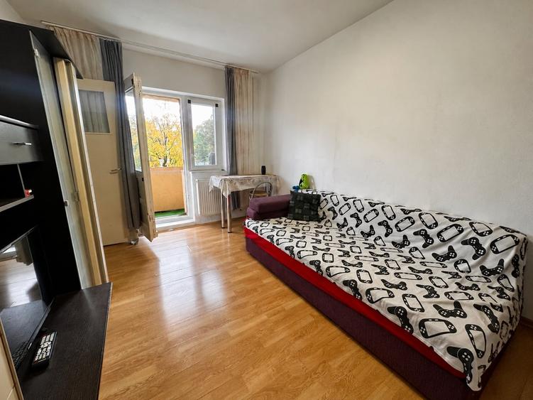 Garsonieră decomandată, mobilată în Buziașului
